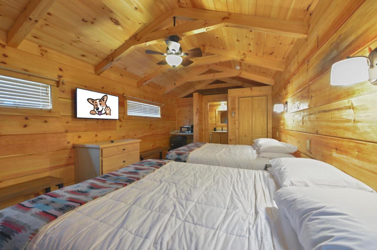 Great Escapes Rv Resort Bryan College Station Екстериор снимка